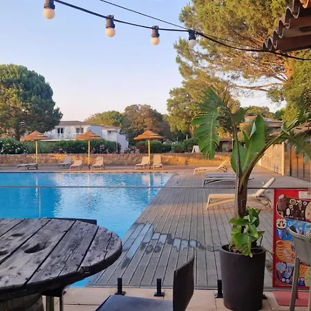 Lejlighed Eden Cala Rossa 3 Et Grande Terrasse Dans Hoteliere Fiori Di Cala Rossa A Lecci, Avec Grande Piscine Chauffee Lecci