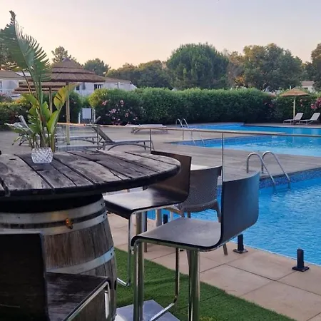 Lejlighed Eden Cala Rossa 3 Et Grande Terrasse Dans Hoteliere Fiori Di Cala Rossa A Lecci, Avec Grande Piscine Chauffee Lecci