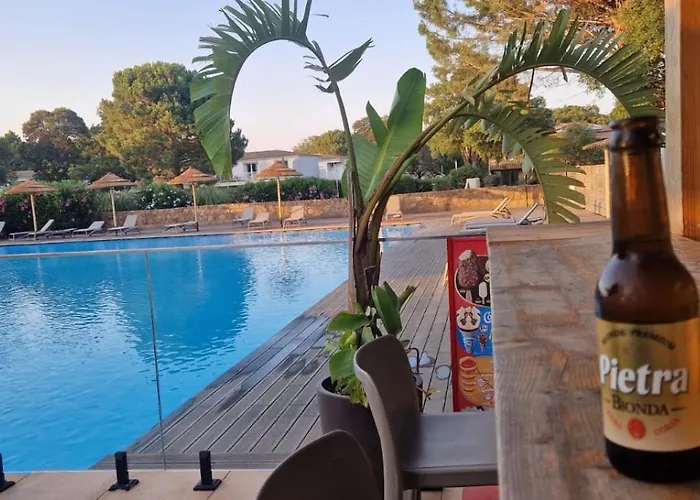 Eden Cala Rossa 3 Et Grande Terrasse Dans Hoteliere Fiori Di Cala Rossa A Lecci, Avec Grande Piscine Chauffee *