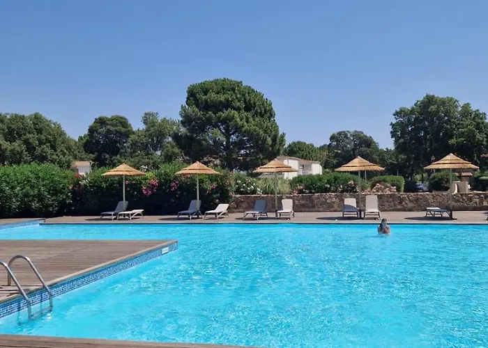 Eden Cala Rossa 3 Et Grande Terrasse Dans Hoteliere Fiori Di Cala Rossa A Lecci, Avec Grande Piscine Chauffee Apartment
